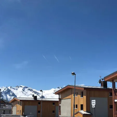 Athos C2-4pers-alpe D'huez-centre Station אלפה ד'הואז